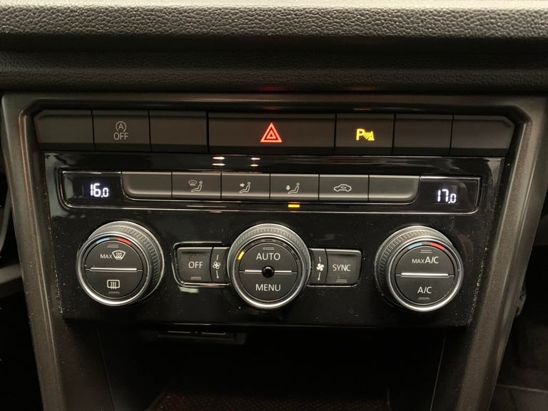 2019 Volkswagen T-Roc 1.6 TDI SE 5dr HATCHBACK DIESEL Manual