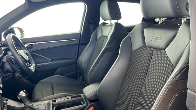 2022 Audi Q3 Black Edition 35 TFSI  150 PS S tronic Automatic Hatchback Petrol Automatic