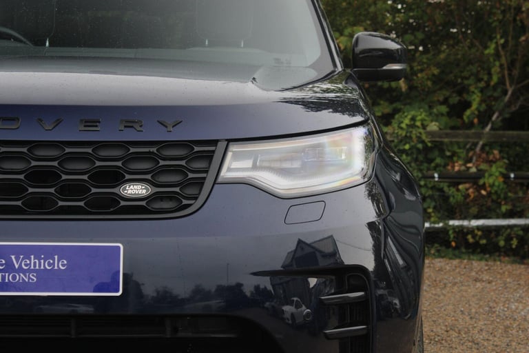 2022 Land Rover Discovery 3.0 D300 R-Dynamic HSE 5dr Auto ESTATE DIESEL Automatic