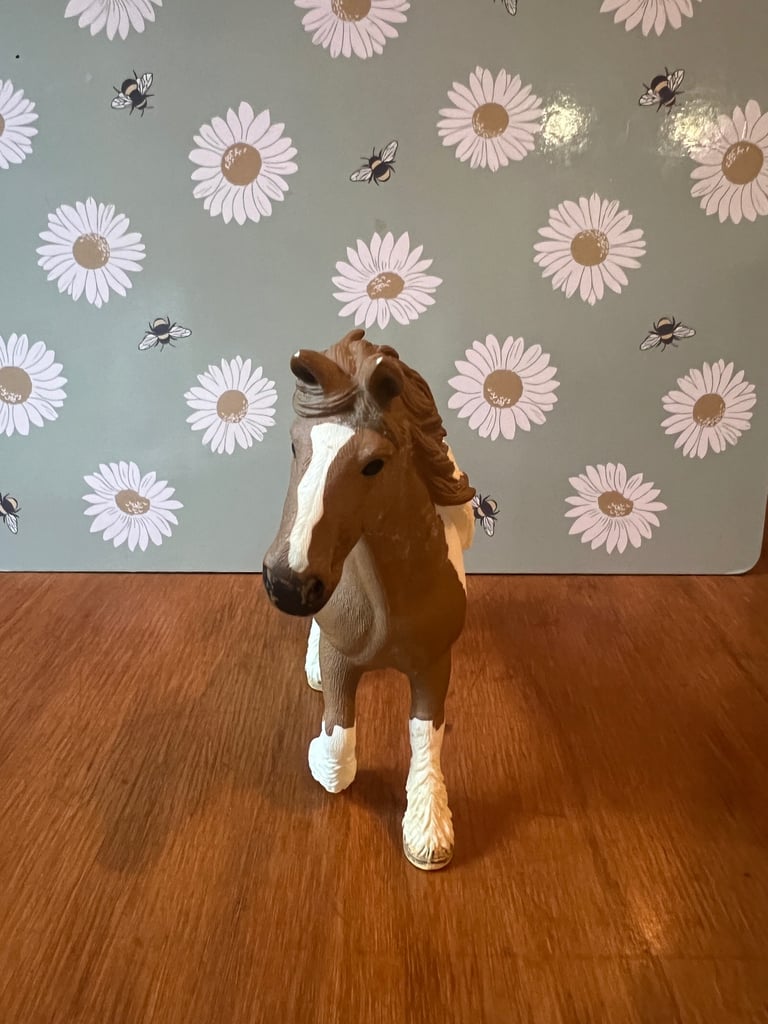 Schleich Tinker Mare Horse Figure13773 Farm World 2014 Brown andWhite