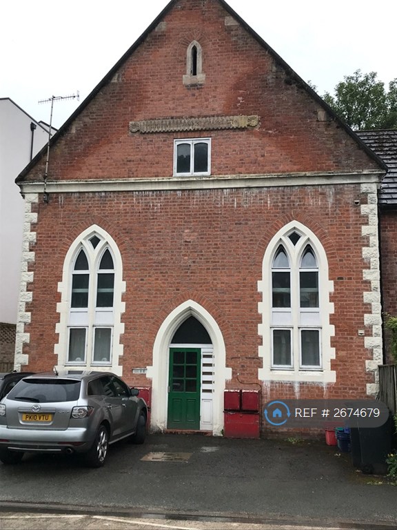 1 bedroom flat in Brook Street, Welshpool, SY21 (1 bed) (#2674679)