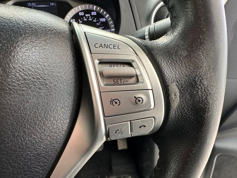 2016 Nissan Navara 2.3 dCi Tekna Pickup Double Cab 4dr Diesel Auto 4WD Euro 6 (190 ps) PICKUP Die...