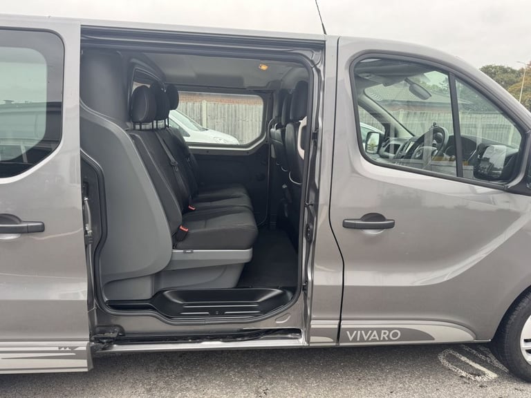 2019 Vauxhall Vivaro 1.6 CDTi 2900 BiTurbo ecoTEC Limited Edition Nav Crew Van Double Cab 5dr Di ...