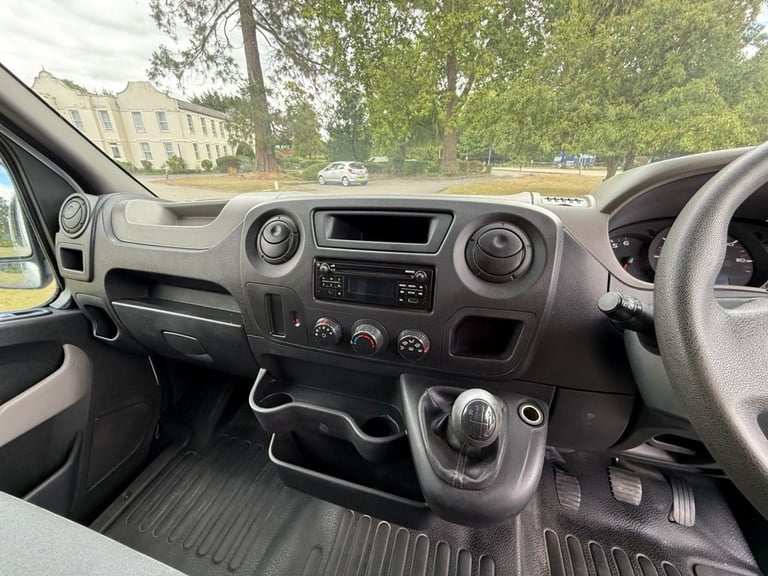 2015 Renault Master 2.3 dCi 35 CAMPERVAN Business Panel Van 5dr Diesel Manual FWD LWB Medium Ro M...