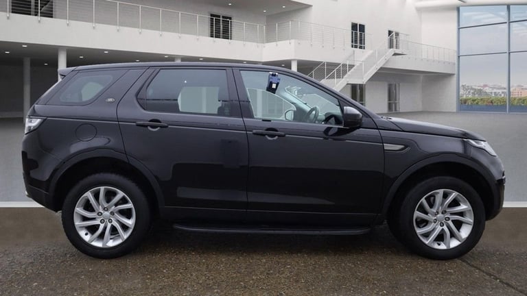 2017 Land Rover Discovery Sport 2.0 TD4 180 SE Tech 5dr Auto ESTATE DIESEL Automatic