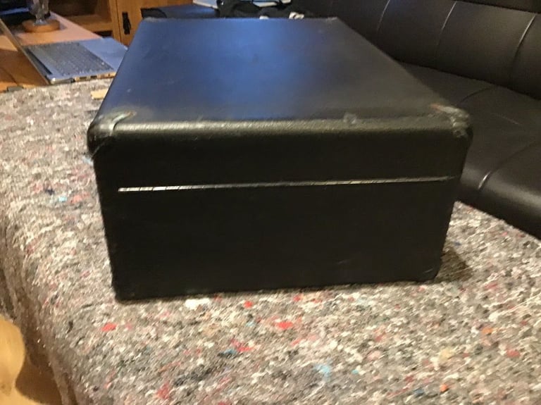 HMV 102 Gramophone with 5b Soundbox and keys