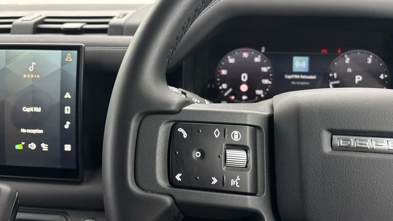 2025 Land Rover Defender 110 3.0 D250 MHEV X-Dynamic SE Hard Top SUV 5dr Diesel Auto 4WD MWB Euro...