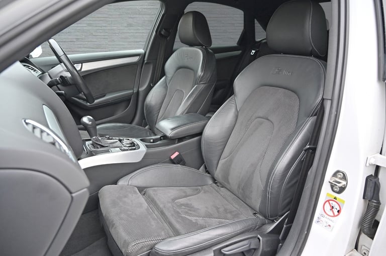 AUDI A4 S LINE 2.0 TDI DIESEL AUTO 5DR SALOON 2009 [59] WHITE