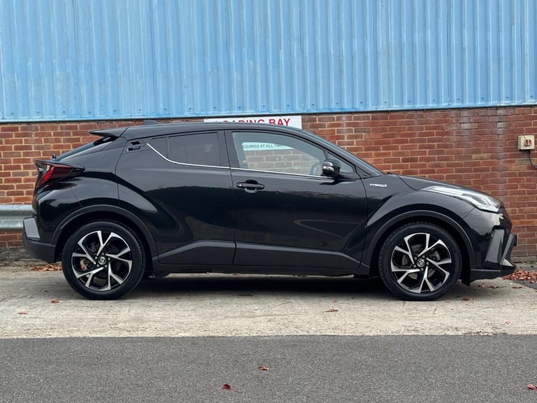 TOYOTA C-HR 1.8 VVT-h Design 2021