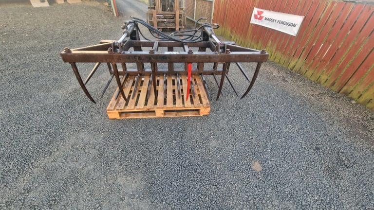 Tractor front loader 6ft slewtic dung muck grab with faucheux brackets