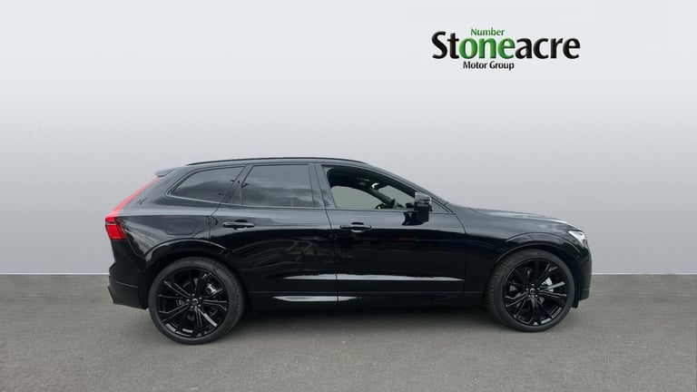 image for 2025 Volvo XC60 Black Edition Ultra, T8 AWD Plug-in hybrid, Electric/Petrol ESTATE Petrol/Electri...
