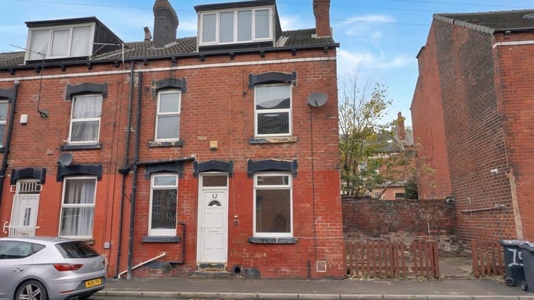 2 bed house to let - Armley, Leeds