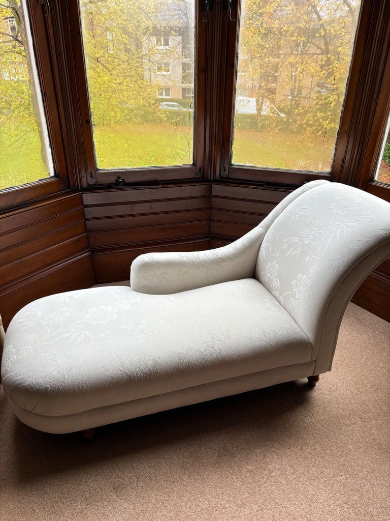 image for Cream chaise longue 