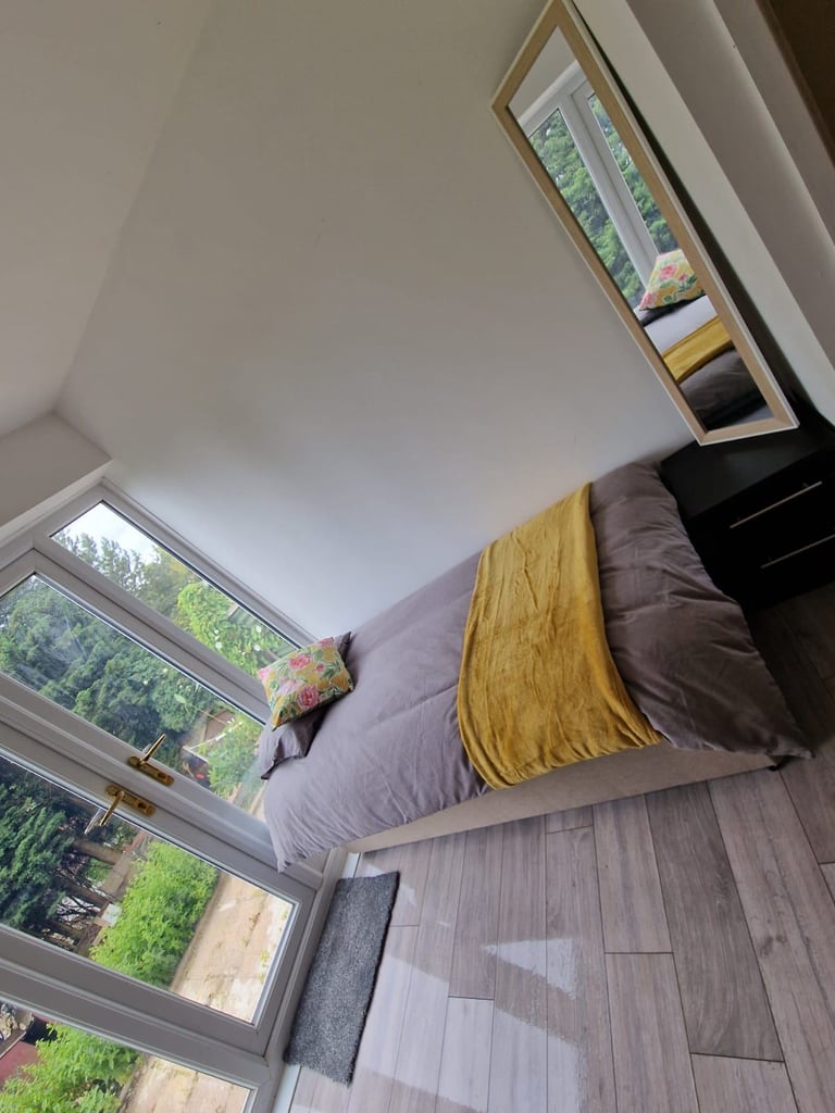 Room to let rent single ensuite luton town cheap lu1 universal dss credit benefits