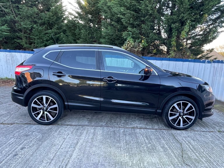 2015 Nissan Qashqai 1.6 DIG-T Tekna SUV 5dr Petrol Manual 2WD Euro 6 (s/s) (163