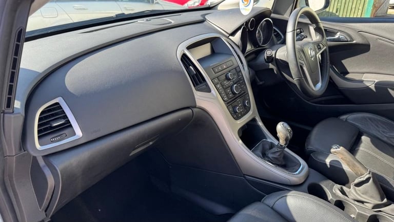 2014 Vauxhall Astra 1.4T 16v Limited Edition Hatchback 5dr Petrol Manual Euro 5 (140 ps) Hatchbac...