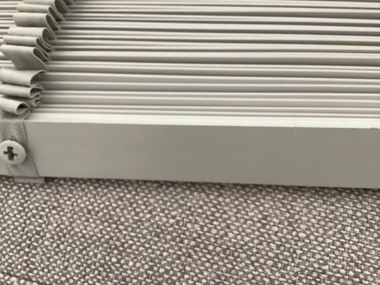 PAIR. Blinds 50 mm slats 90cm x 155 cm drop 