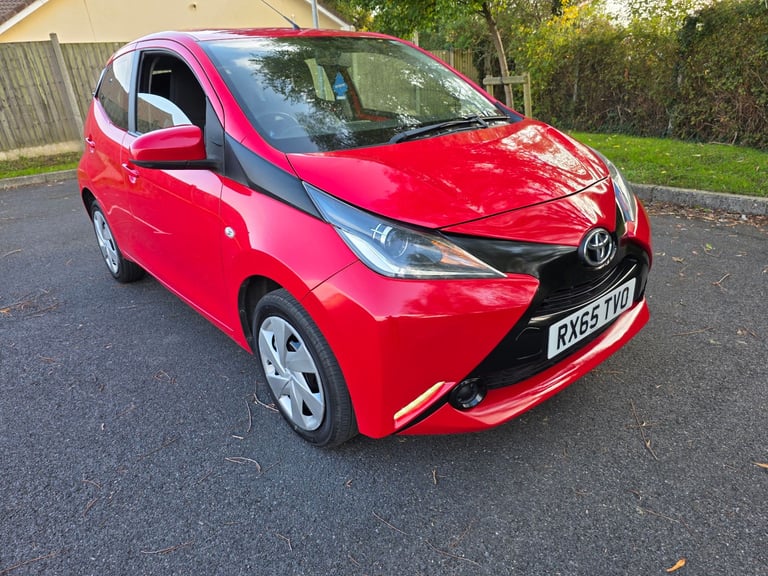 Toyota, AYGO, Hatchback, 2015, Manual, 998 (cc), 5 doors, euro 6, Peugeot 108, Citroen C1