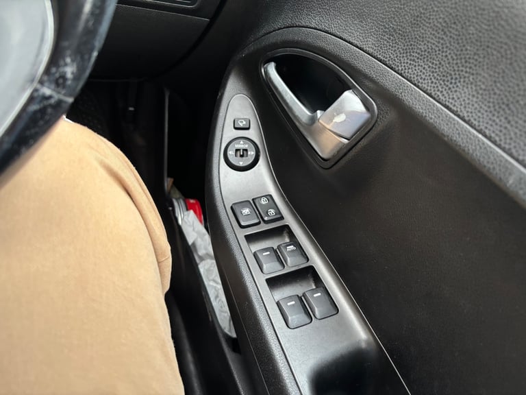 Kia, PICANTO, Hatchback, 2012, Manual, 998 (cc), 5 doors