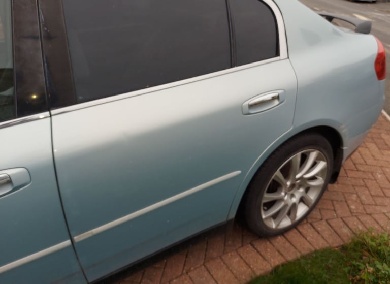 Nissan, 2001, 2490 (cc)