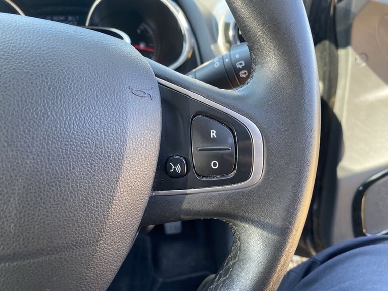 2019 Renault Clio 1.5 dCi Iconic Hatchback 5dr Diesel Manual Euro 6 (s/s) (90 ps) Hatchback Diese...