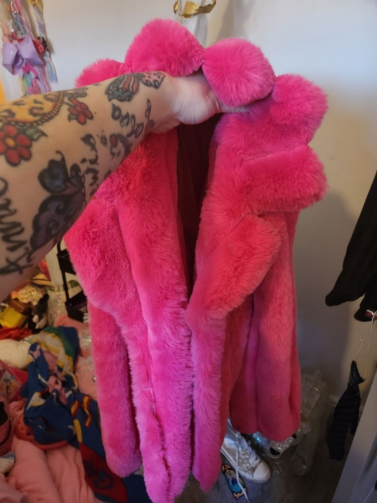 image for Stunning river island faux fur coat fushia pink age 11 t 12 