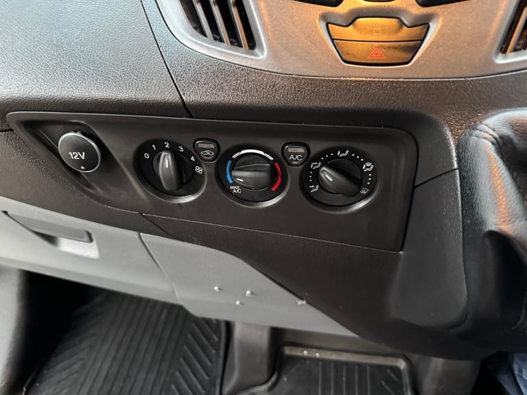 2017 Ford Transit Custom Crew Van