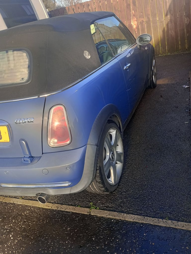 Mini, CONVERTIBLE, Convertible, 2005, Manual, 1598 (cc), 2 doors