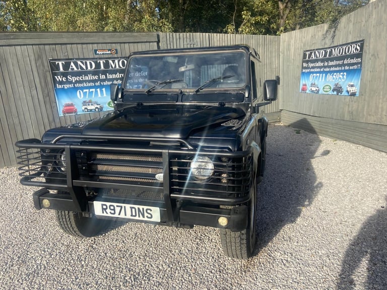  Land Rover Defender 90 2.5 TDi County Station Wagon 3dr Diesel Manual (111 bhp) Diesel Manual