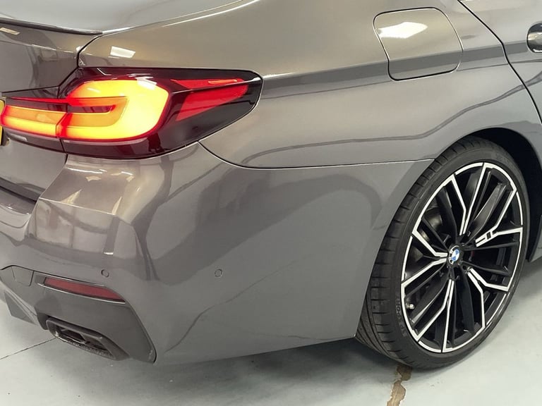 2020 BMW 5 Series 4.4 M550i V8 Saloon 4dr Petrol Steptronic xDrive Euro 6 (s/s) (530 ps) - AA Sal...