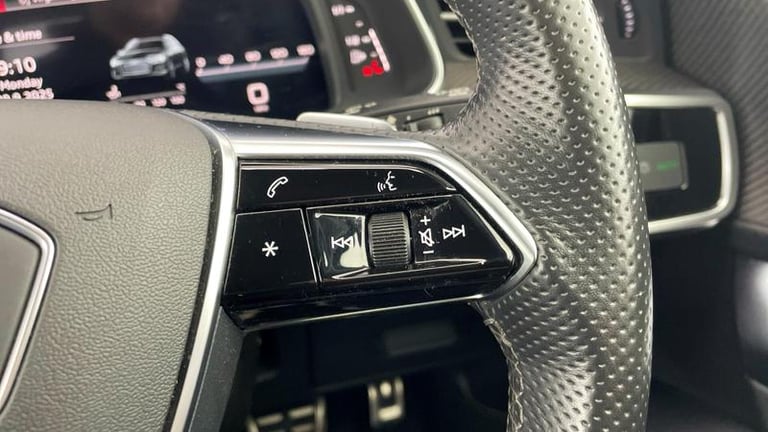 2022 Audi A6 Avant Black Edition 40 TDI quattro 204 PS S tronic Automatic Estate Diesel Automatic