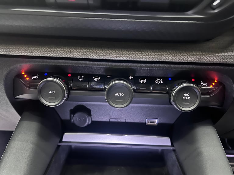 2023 Citroen C5 X 1.6 Plug-in Hybrid 225 Shine Plus 5dr e-EAT8 SALOON Petrol Parallel Phev Manual