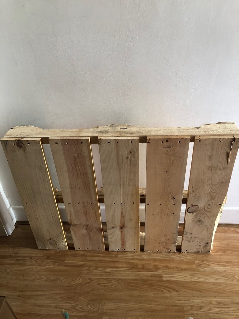 Wooden pallet