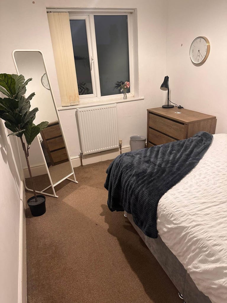 Rooms Available (20% Off For November)