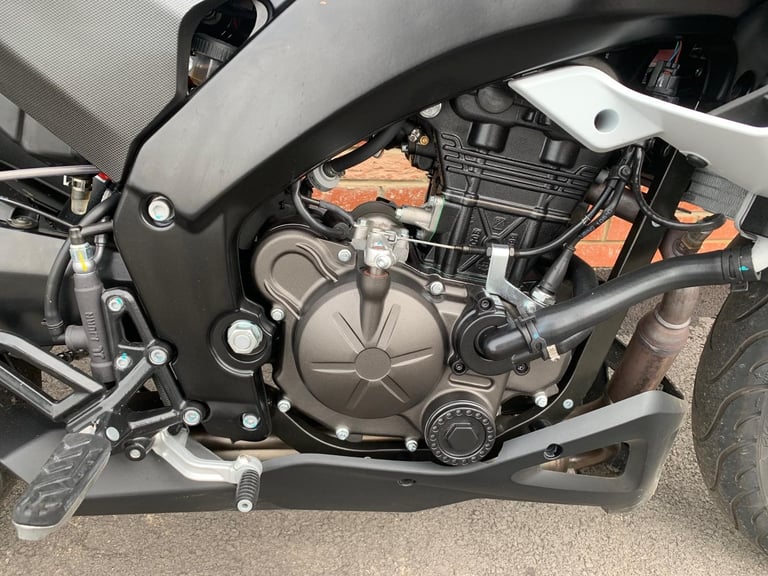 Aprilia Tuono 125 - 2-YEAR/5000-MILE WARRANTY