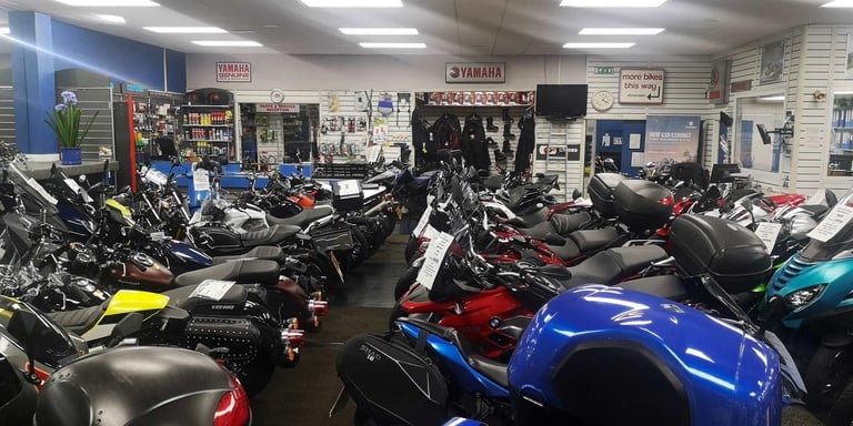 Yamaha XT1200Z SUPER TENERE 12-REG 25365 MILES FULL LUGGAGE £5199.OTR