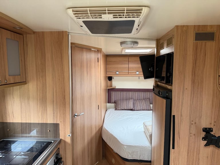 2013 Bailey Approach 745 SE - 2 ltr - 50,000 Miles - 4 Berth / 4 Belts