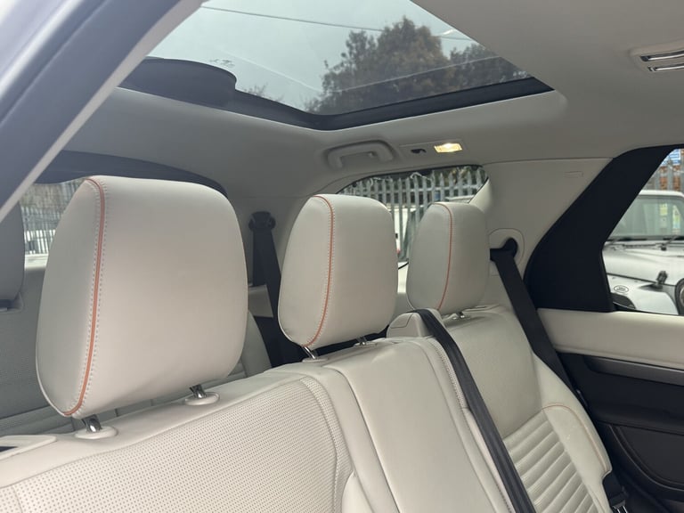 2019 Land Rover Discovery 2.0 SD4 HSE SUV 5dr Diesel Auto 4WD Euro 6 (s/s) (240 ps) ESTATE Diesel...