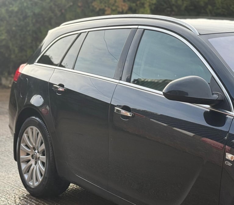 2009 Vauxhall Insignia 2.8T V6 Elite Nav Sports Tourer Auto 4WD Euro 5 5dr