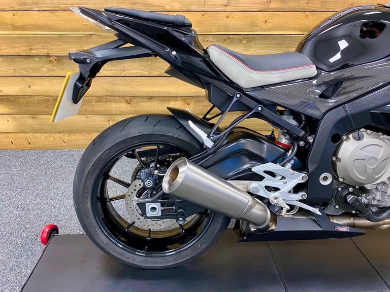 SUPERB 2016 BMW S1000R SPORT, ONLY 7173 MILES AND ONE OWNER, GREAT SPEC!