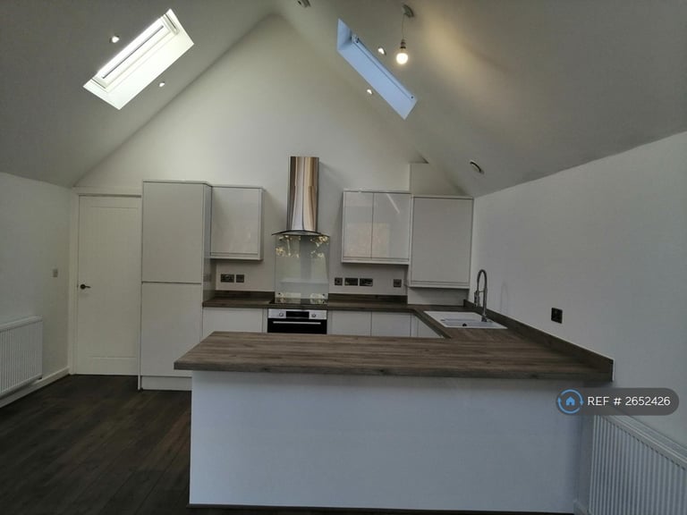 1 bedroom flat in Parkside East, Prenton, CH43 (1 bed) (#2652426)