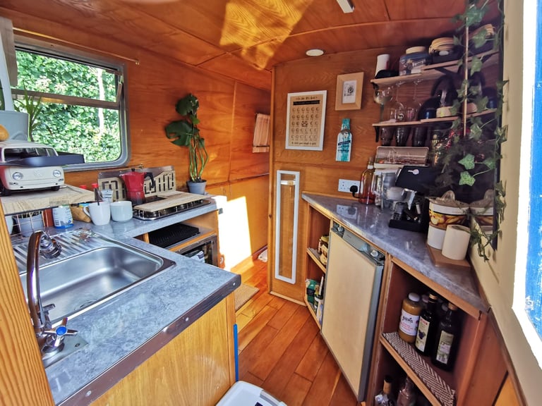 !!!(£40.000) ONO!!! 42Ft Narrowboat _TIMESLEP_ 12.80 Metres/ made 1997. (London)