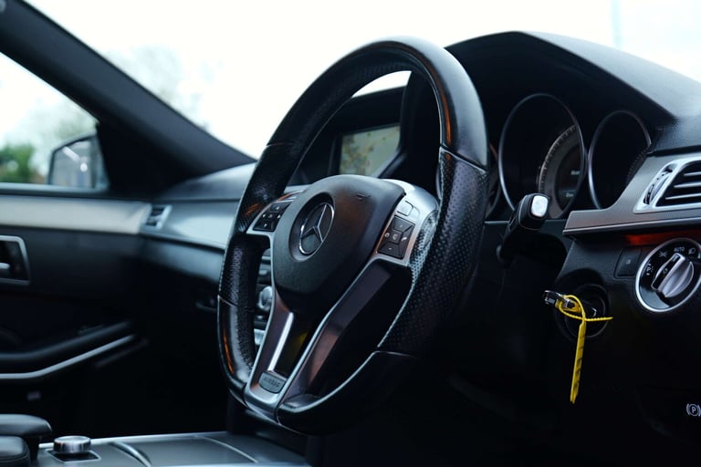 2015 Mercedes-Benz E Class 2.1 E220 AMG Line Bluetec Auto 4dr Saloon Diesel Automatic