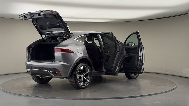 2021 Jaguar E-Pace 2.0 D204 MHEV R-Dynamic SE SUV 5dr Diesel Auto AWD Euro 6 (s/s) (204 ps) SUV D...