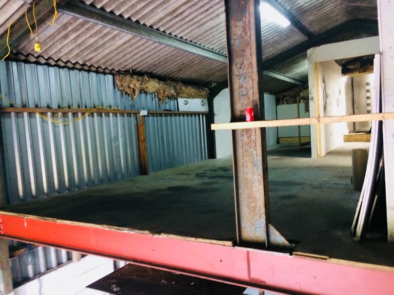 Industrial unit to let