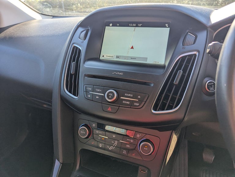FORD FOCUS 2.0 TITANIUM X FULL SERVICE HISTORY NEW CAMBELT KIT LOVELY CONDITION