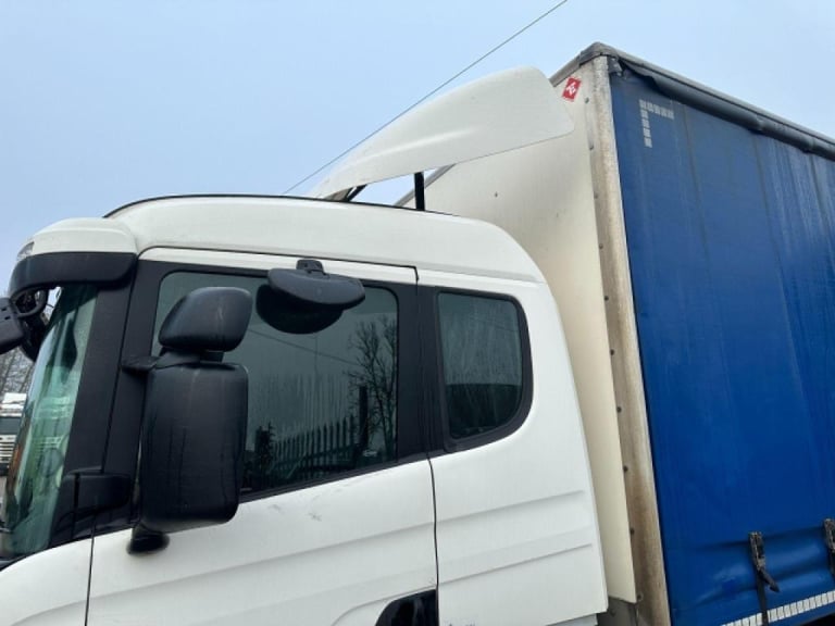 Scania P250 DB 4X2 CURTAIN SIDE WITH TUCKAWAY TAIL LIFT