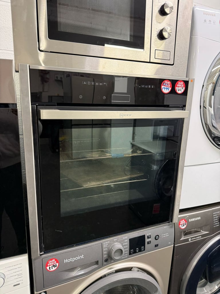 Neff brand new integrated oven with warranty 