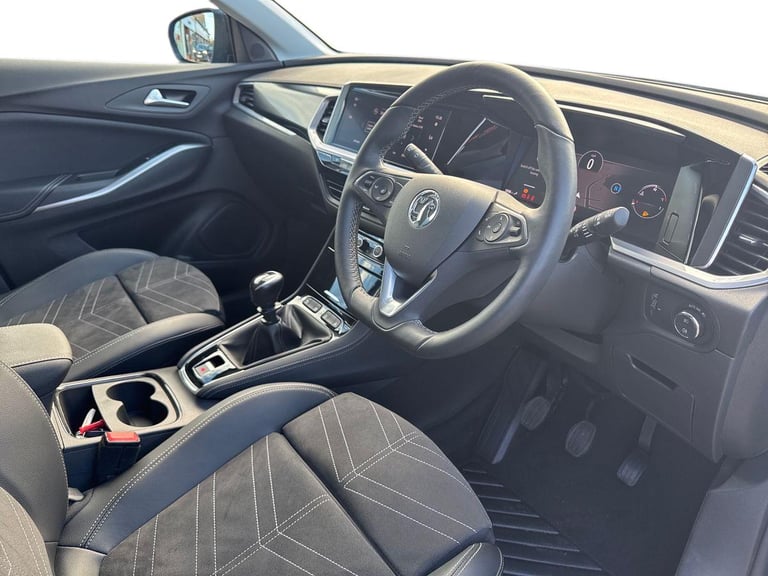2023 Vauxhall Grandland 1.2 Turbo Ultimate 5dr Hatchback PETROL Manual