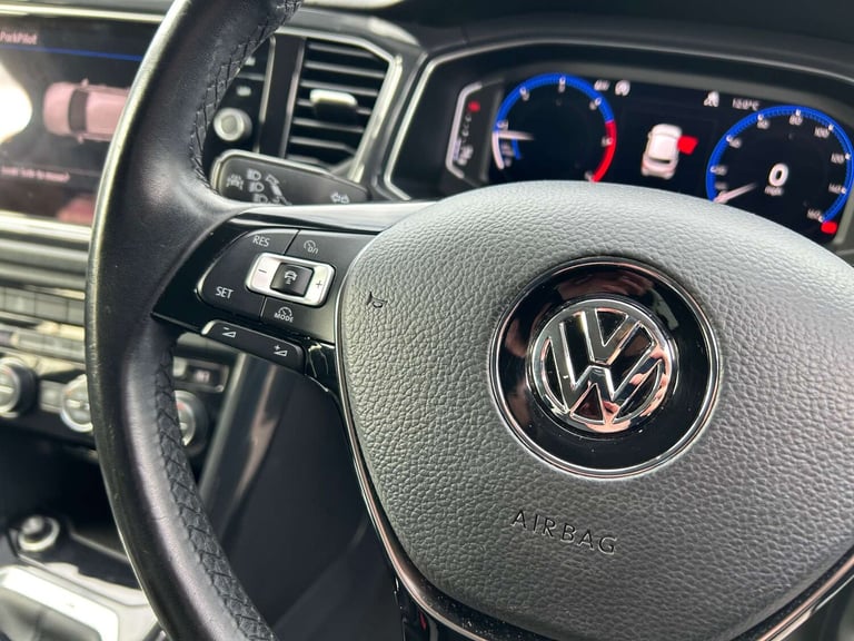 2018 Volkswagen T-Roc 2.0 T-Roc SEL TDI 4Motion 4WD 5dr SUV Diesel Manual